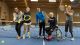 Die Inklusionsgruppe des TC Puchheim mit Trainerin Elke Happach (links) und Redakteur Thomas Benedikt (mitte)